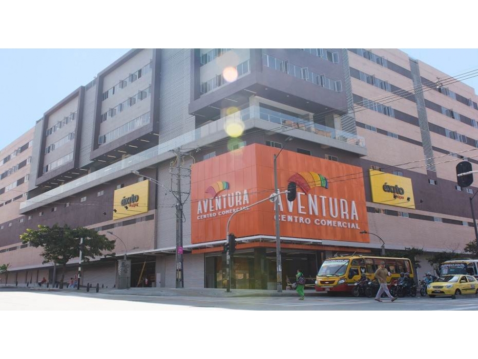 Local para venta en Centro Comercial, ubicación Premium