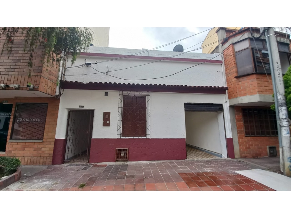 ARRIENDO CASA COMERCIAL BARRIO SAN FRANCISCO