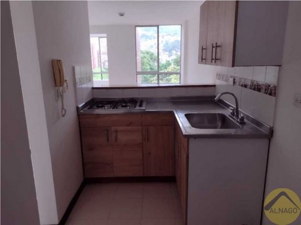 APARTAMENTO EN VENTA BUENOS AIRES MEDELLIN PISO 5