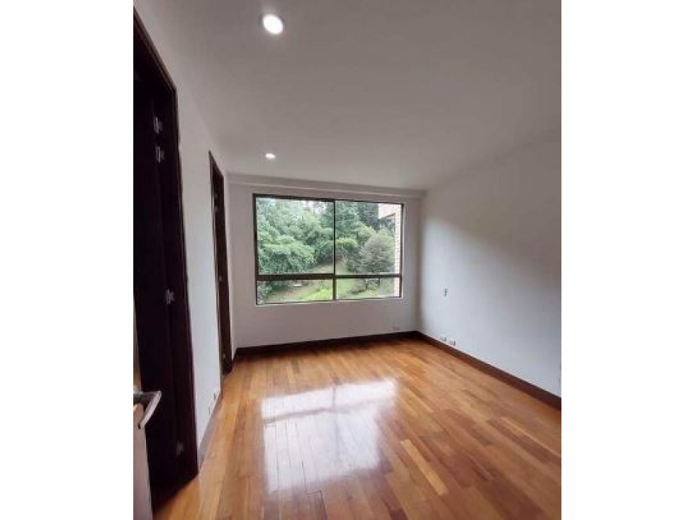 Apartamento en arriendo en el poblado la calera