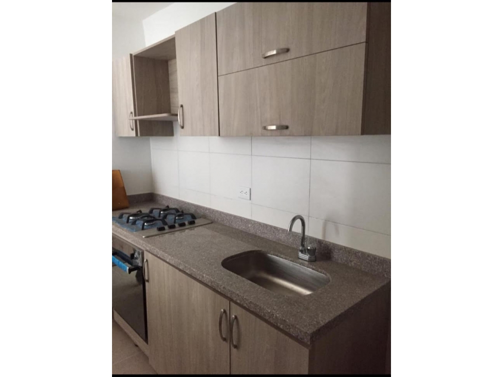 APARTAMENTO EN CONJUNTO RESIDENCIAL JARDIN IMPERIAL