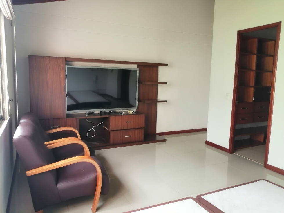 VENDO CASA EN ENVIGADO ANTIOQUIA