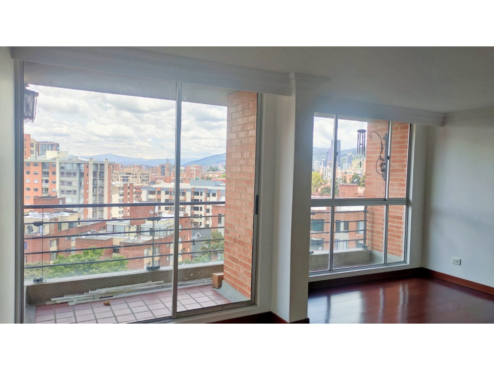 Vendo lindo apartamento exterior piso 10 en la Alameda!