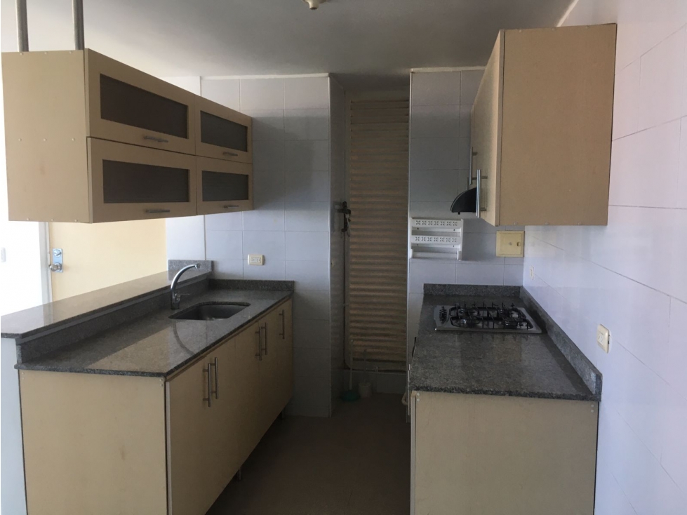 SE ARRIENDA APARTAMENTO EN PROVENZA