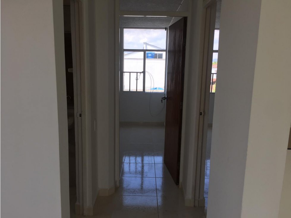 SE ARRIENDA  APARTAMENTO EN CAÑAVERAL PARALELA