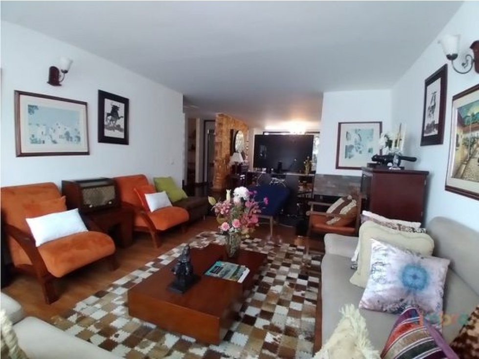 Se vende Casa en Pontevedra, Bogotá