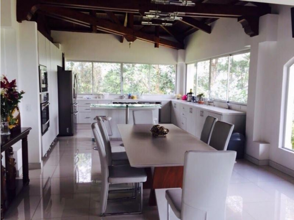 Vendo Casa Campestre en venta en El Poblado Las Palmas