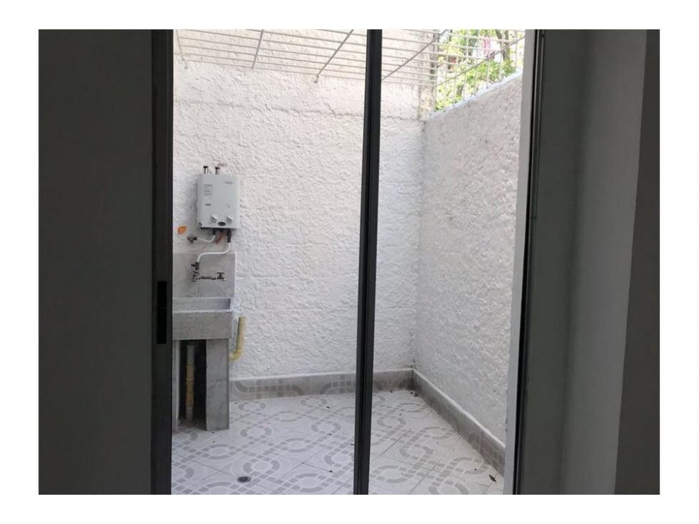 VENDO CASA EN SABANETA