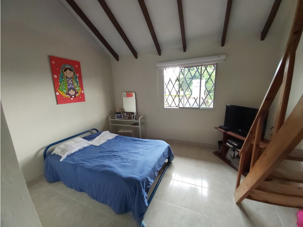 CASA EN VENTA UNIDAD PUERTA DE HIERRO - CAMPAMENTO