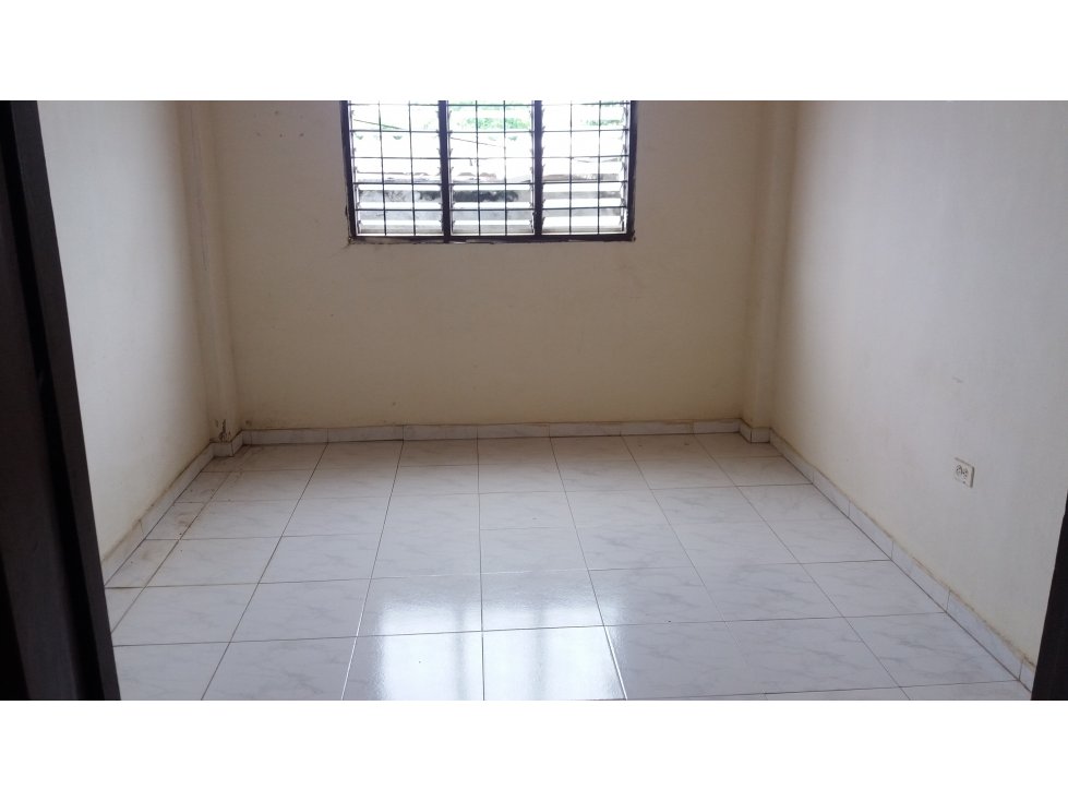 EN VENTA CASA DE DOS PISOS EN BUENAVISTA MONTERIA COLOMBIA