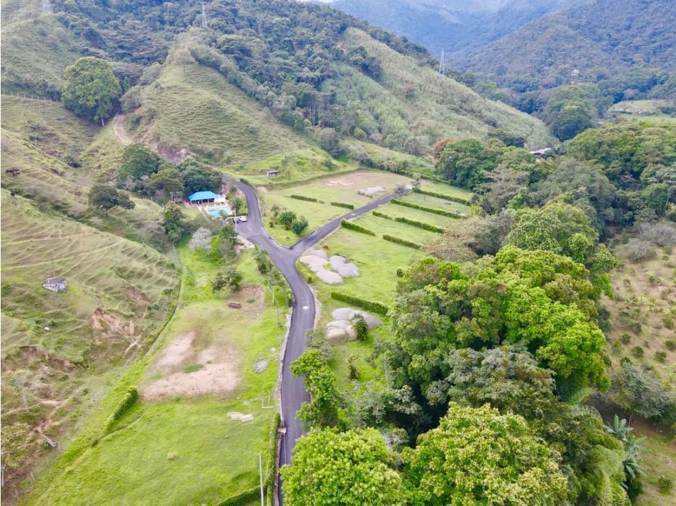 VENTA LOTES CONJUNTO CERRADO VIA TOTUMO IBAGUÉ