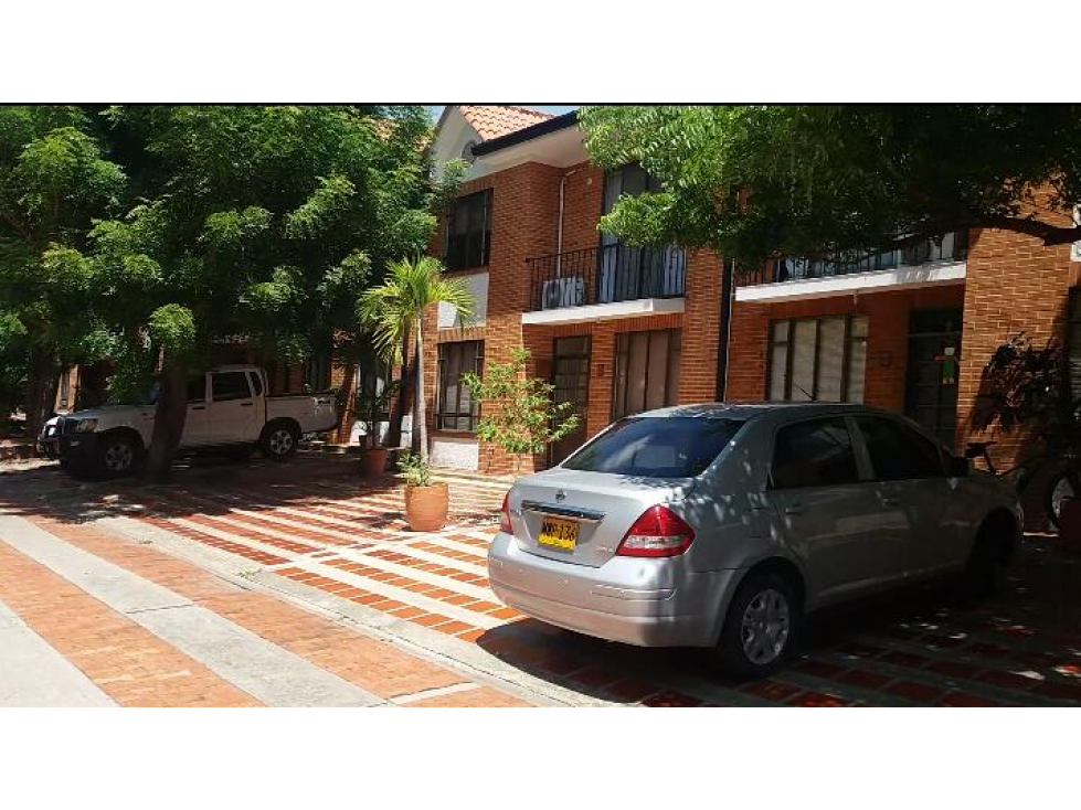 ARRIENDO CASA AMOBLADA EN CONJUNTO GIRARDOT