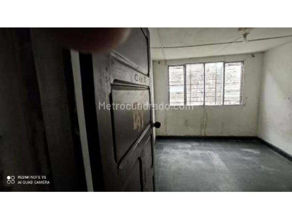 Se Vende Casa-Lote en el Barrio Montes de Barranquilla