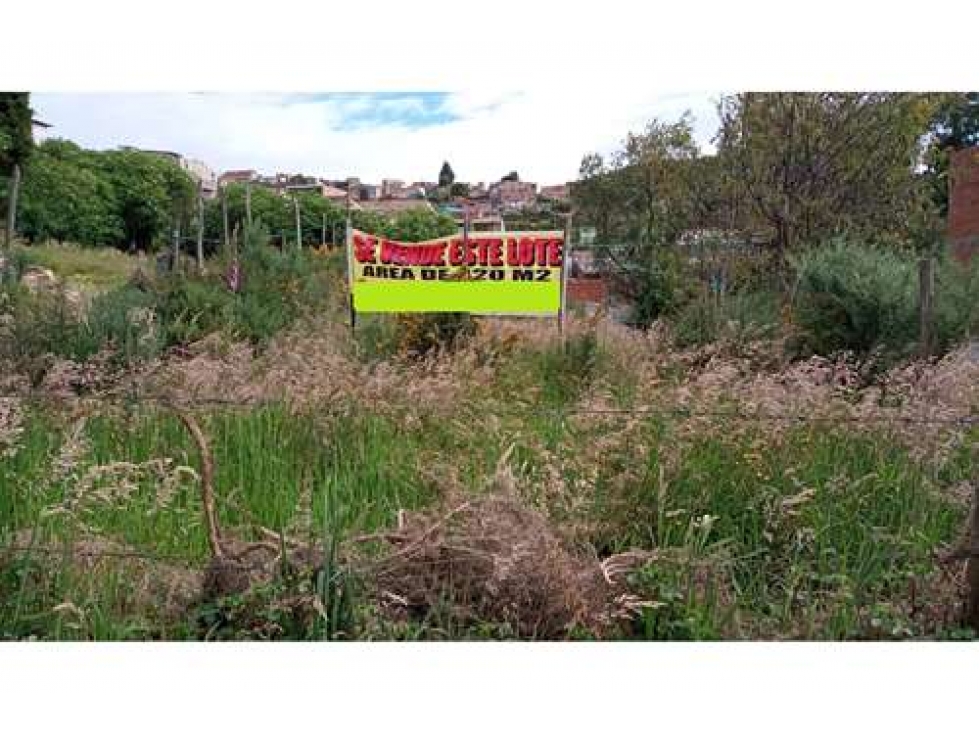 Lote en el barrio Juan Rey