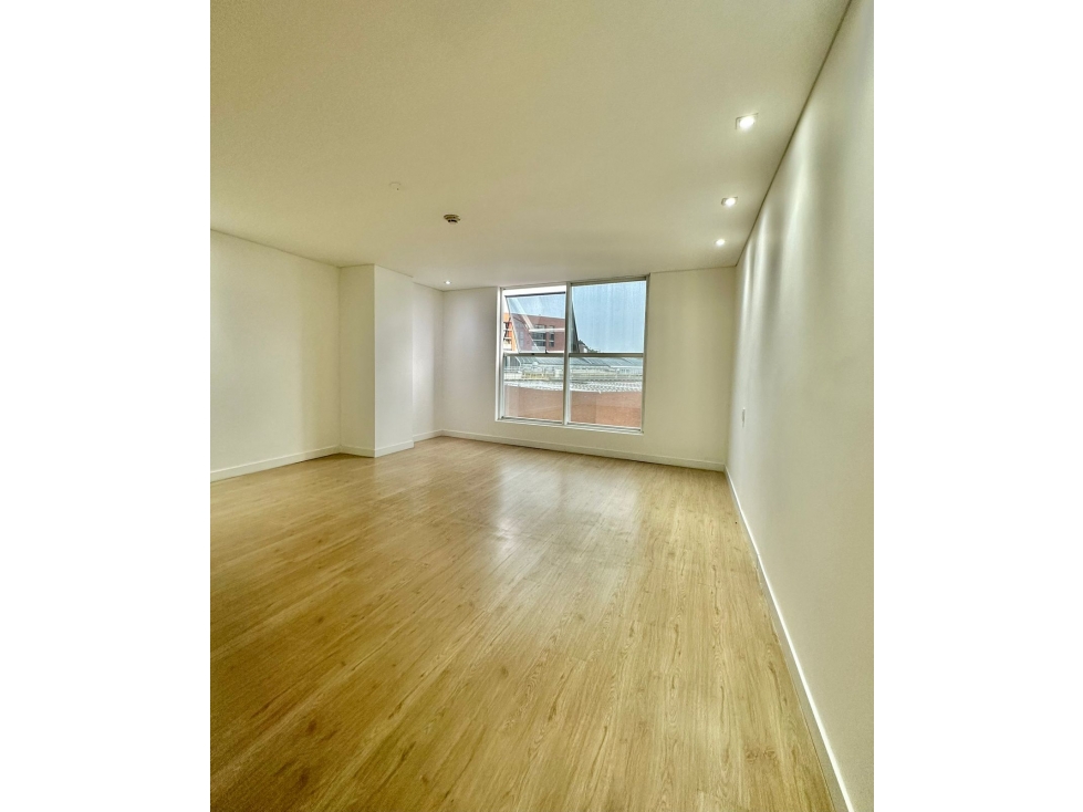 CABRERA -  ARRIENDO !!! OFICINA 135.5mts, 2Baños