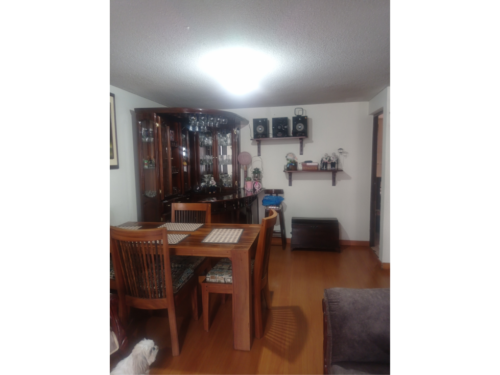 SE VENDE CASA BARRIO LA CASTELLANA