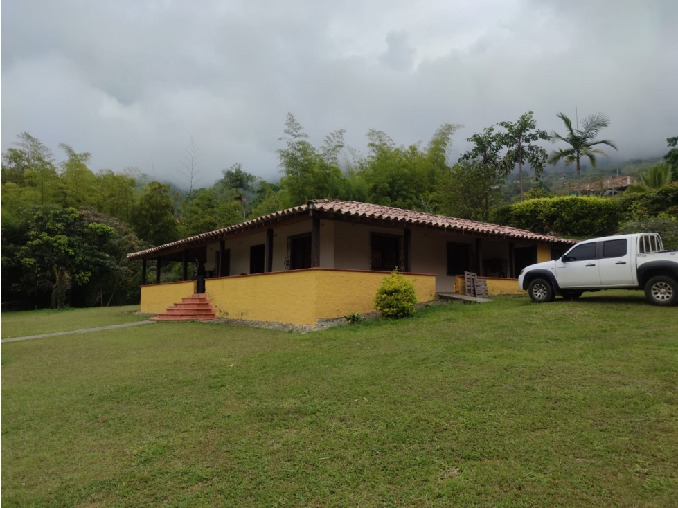 VENDO FINCA EN EL ZARZAL, COPACABANA