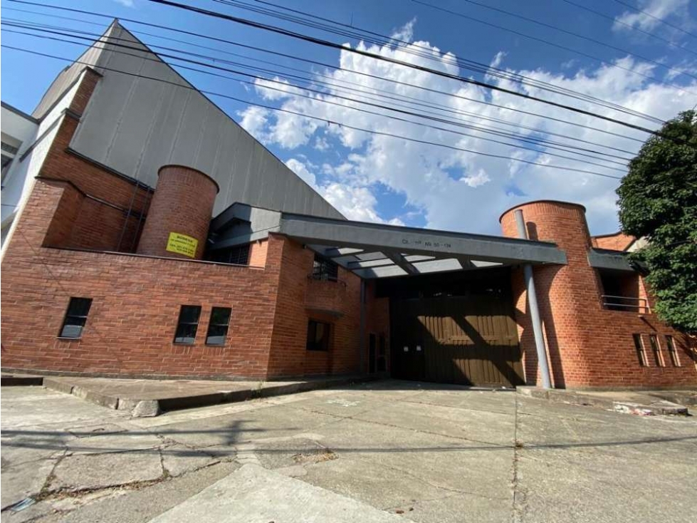 Venta de Bodega en La Aguacatala Medellin RF