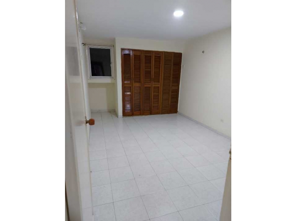 Vendo ó arriendo, La Concepción, lindo apartamento piso 3.