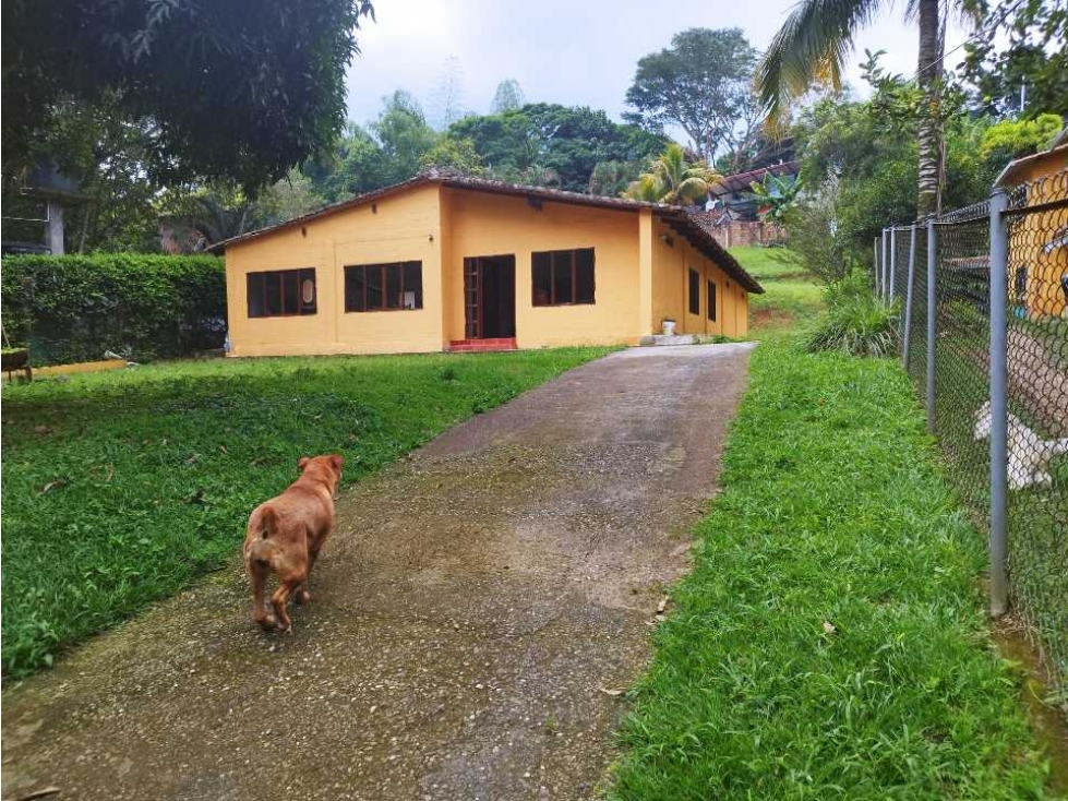 VENDO CASA CAMPESTRE LA BUITRERA CERCA A CALI CQN